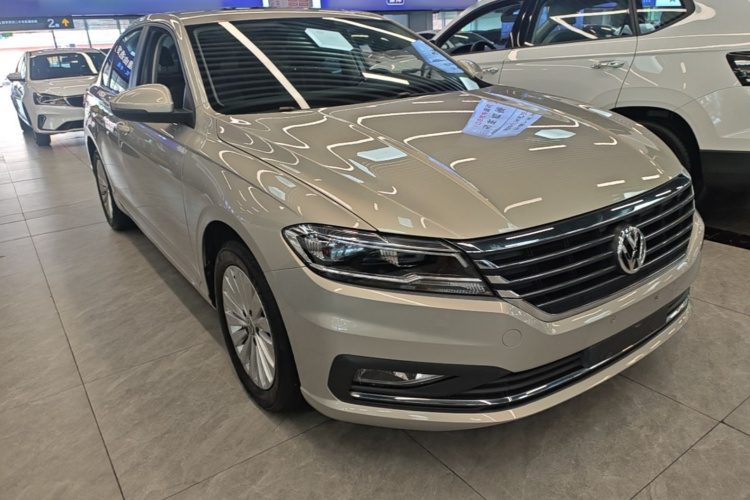 Volkswagen Lavida 2019 car image #4