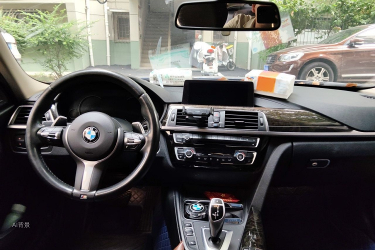 BMW 3 Series 2019 #11 BMW 3 Series 2019 car image #11