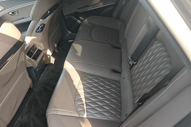 BYD Han 2021 car image #17