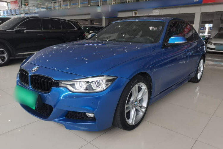 BMW 3 Series 2018 #2 BMW 3 Series 2018 صورة سيارة #2