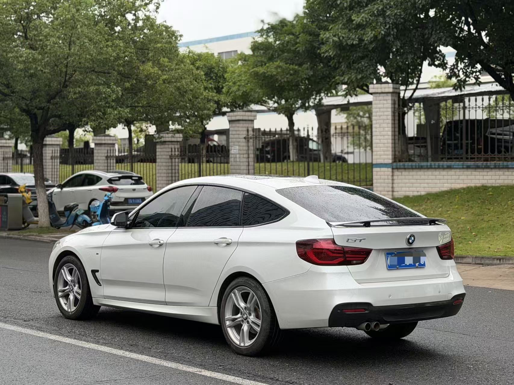 BMW 3 Series GT 2019 #7 BMW 3 Series GT 2019 car image #7