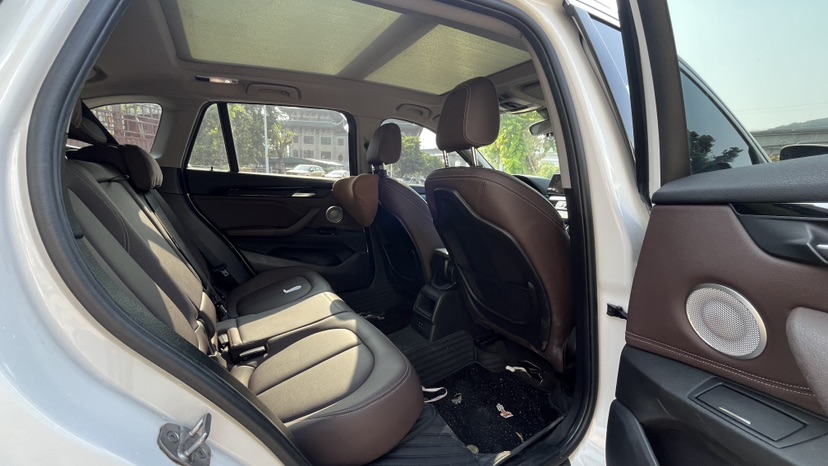 BMW X1 2022 car image #6