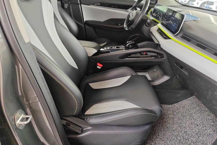 GEELY Coolray 2023 imagen de coche #24