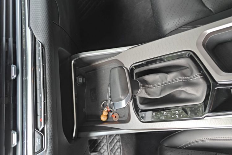 GEELY Emgrand 2021 #14 GEELY Emgrand 2021 car image #14