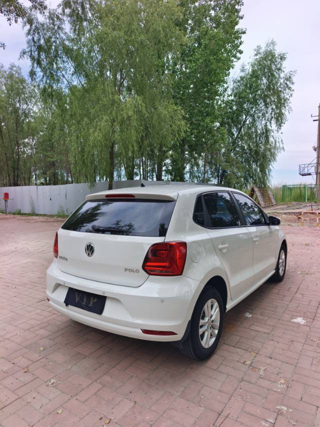 Volkswagen Polo 2016 car image #5