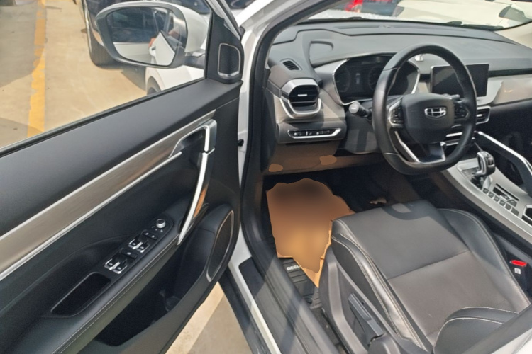 GEELY Coolray 2019 car image #16