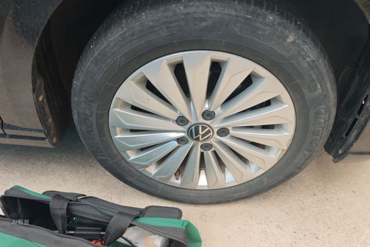 Volkswagen Lavida 2021 car image #9