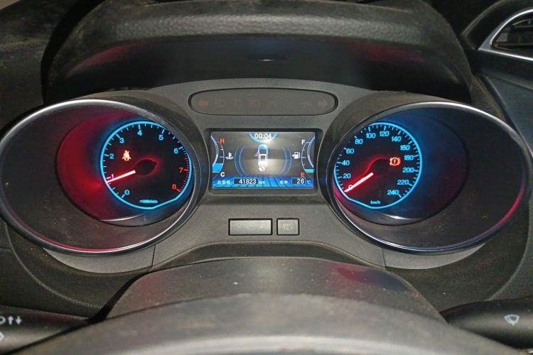 BYD Yuan 2016 #12 BYD Yuan 2016 car image #12