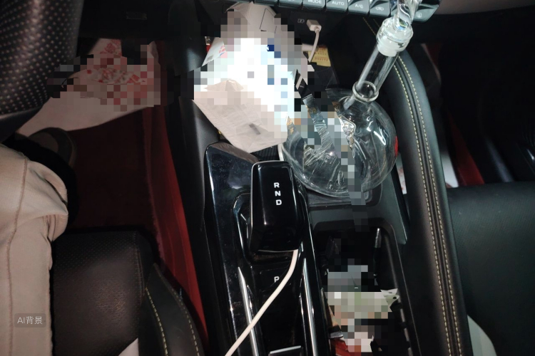 GEELY Coolray 2023 car image #16