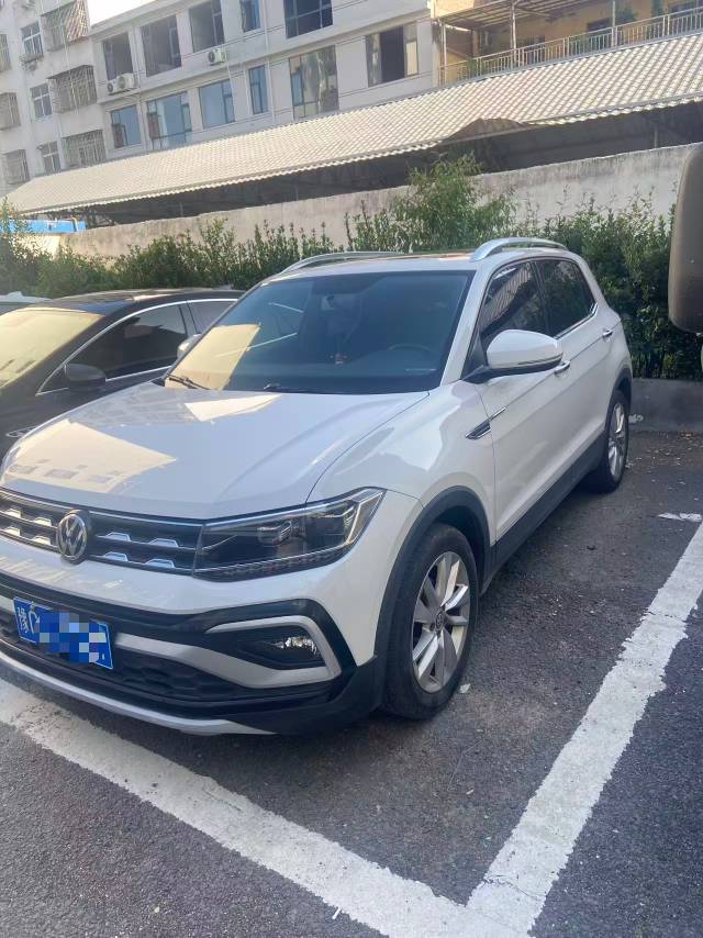 Volkswagen T-Cross 2020 Volkswagen T-Cross 2020 car image