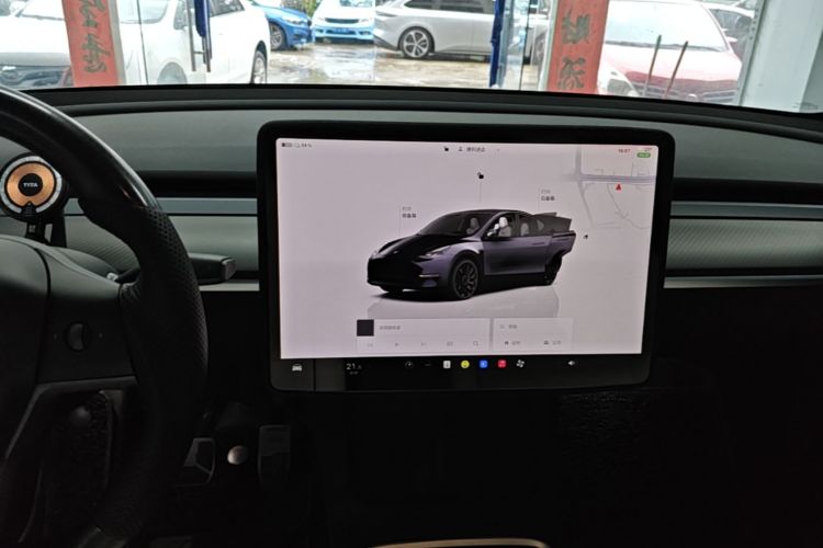 Tesla Model Y 2022 #13 Tesla Model Y 2022 car image #13