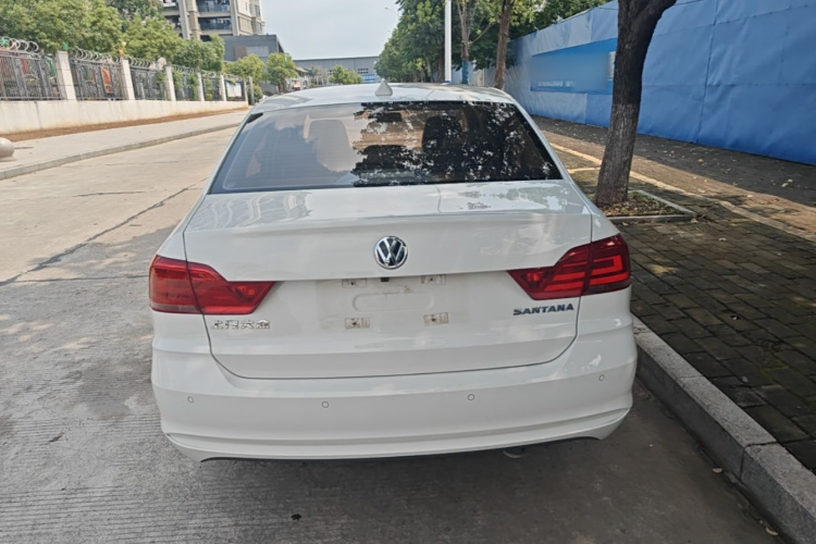 Volkswagen Santana 2017 car image #6