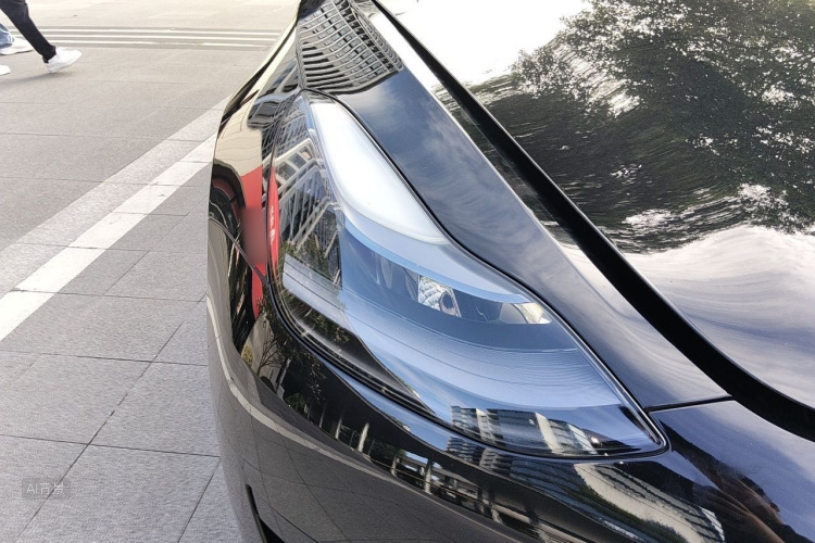 Tesla Model 3 2021 car image #8