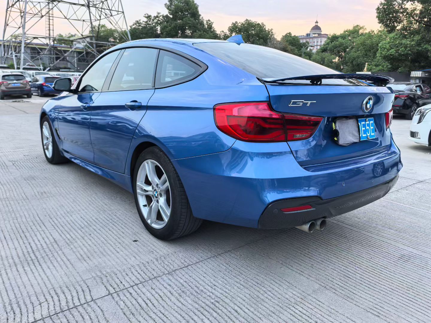 BMW 3 Series GT 2017 #6 BMW 3 Series GT 2017 car image #6