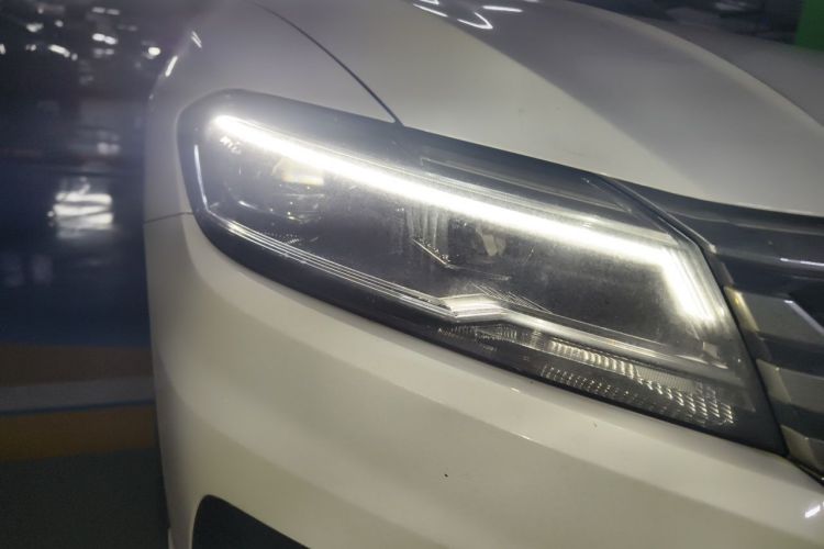Volkswagen Lavida 2020 car image #8