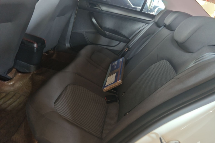 Volkswagen Santana 2018 #17 Volkswagen Santana 2018 car image #17