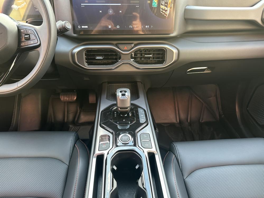 GEELY Cowboy 2024 car image #15