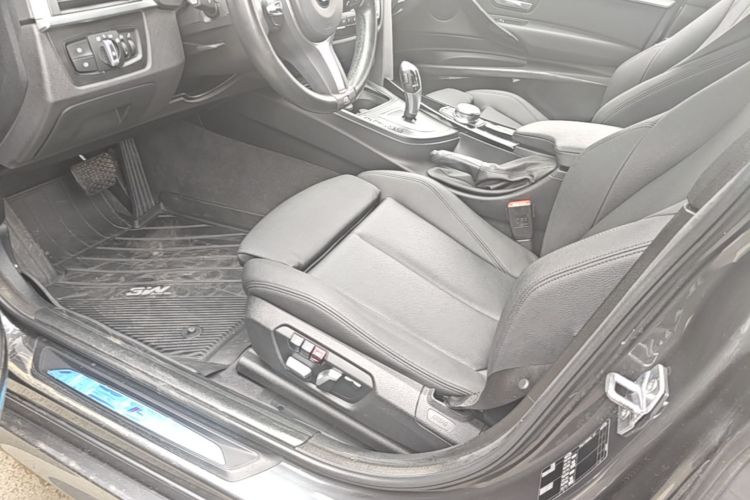 BMW 3 Series GT 2019 #17 BMW 3 Series GT 2019 car image #17