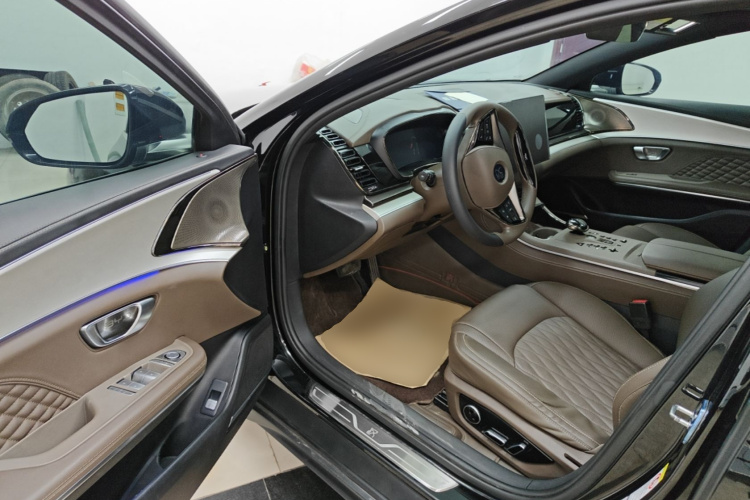 BYD Han 2024 immagine di auto #12