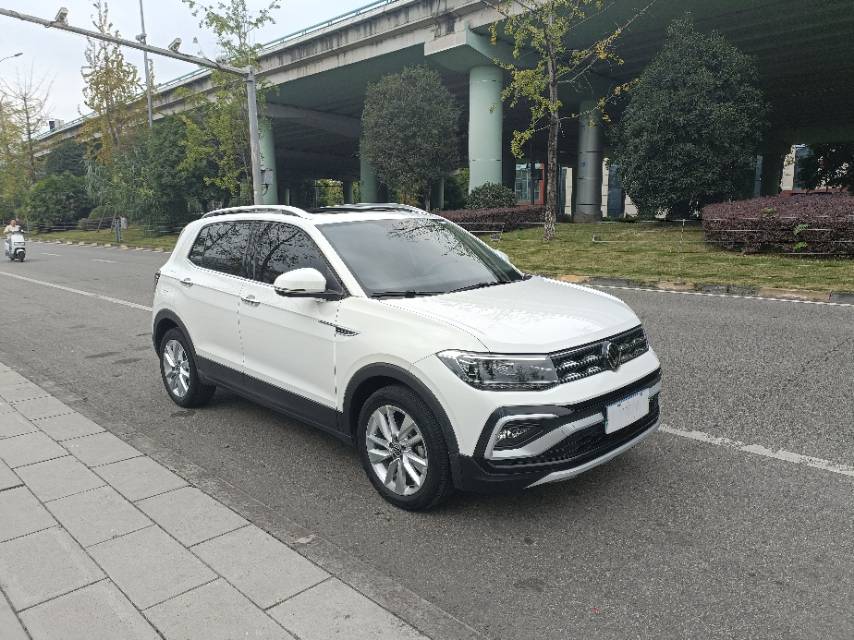 Volkswagen T-Cross 2021 imagem de carro #3
