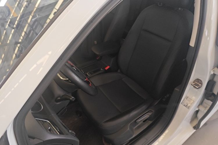 Volkswagen Golf 2020 #15 Volkswagen Golf 2020 car image #15