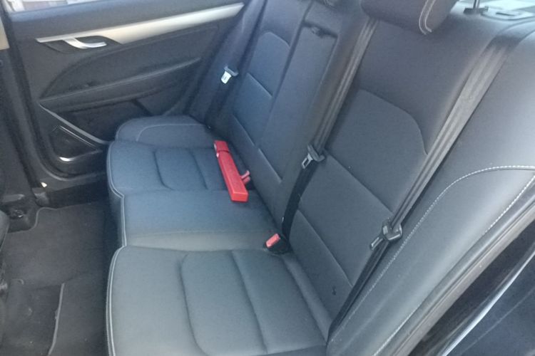 GEELY Emgrand 2018 car image #17