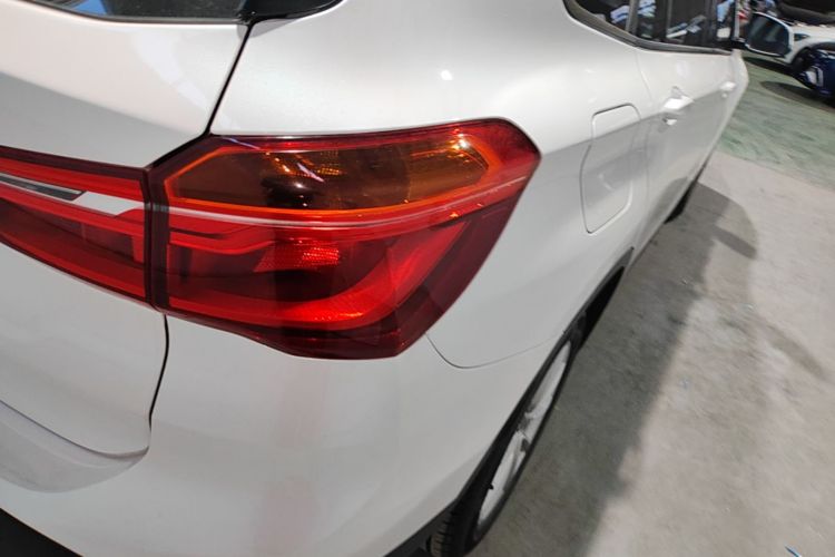 BMW X1 2019 #8 BMW X1 2019 car image #8
