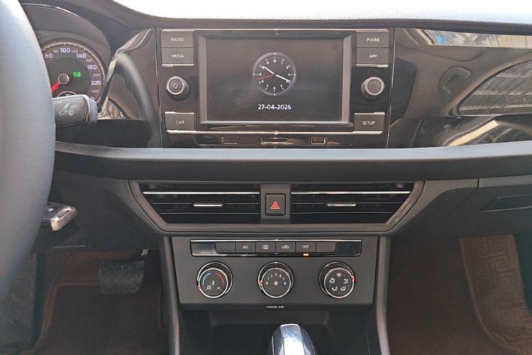 Volkswagen Lavida 2019 #13 Volkswagen Lavida 2019 car image #13