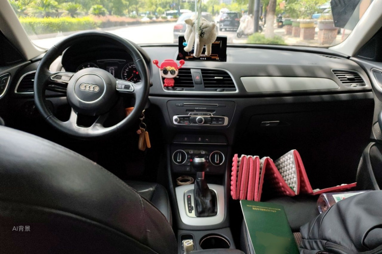 Audi Q3 2018 #11 Audi Q3 2018 car image #11