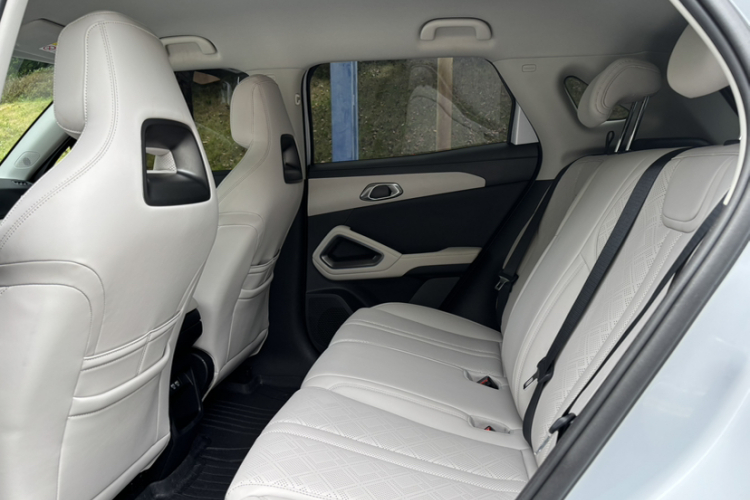 BYD YuanUP 2024 #25 BYD YuanUP 2024 car image #25