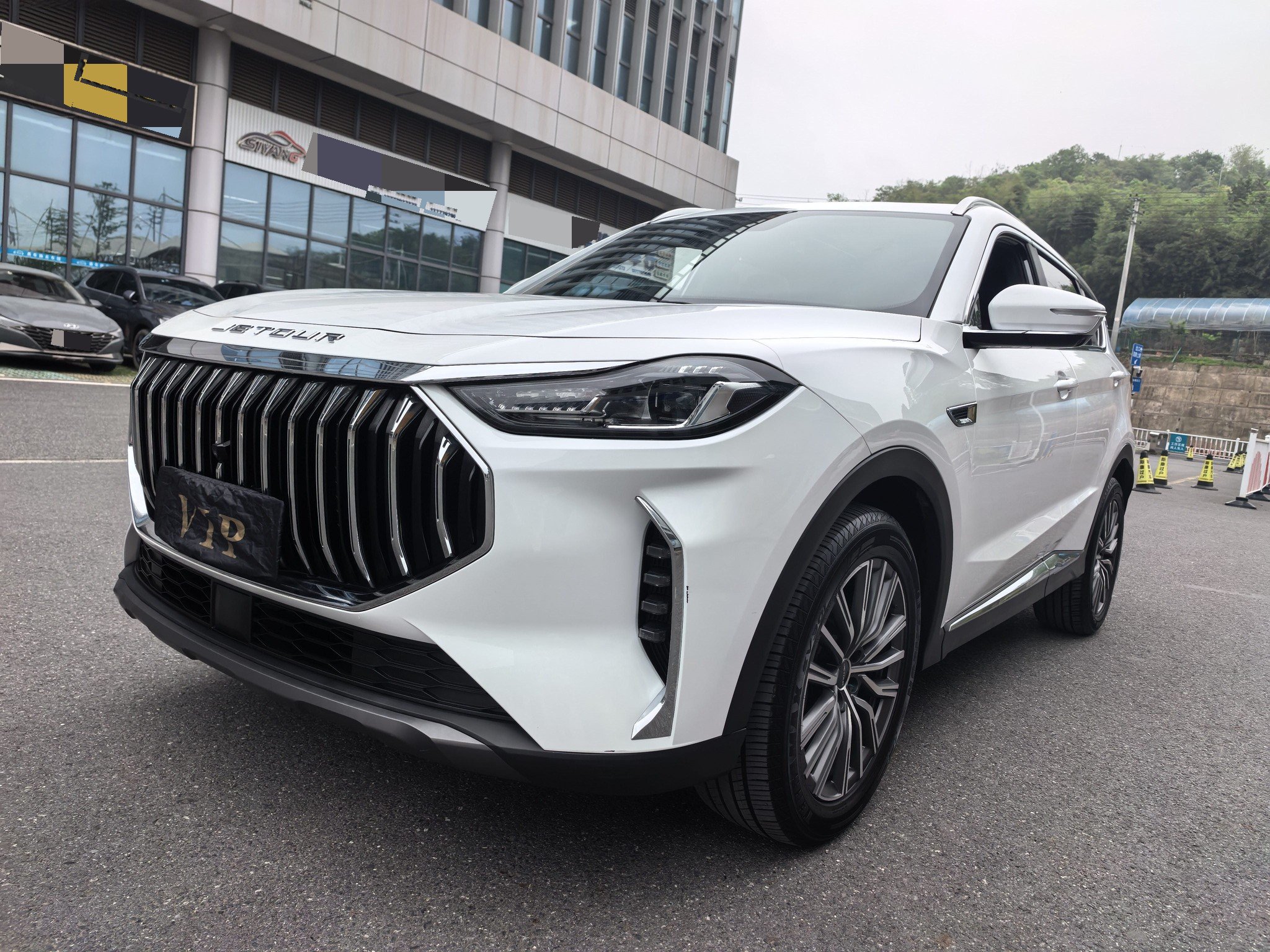 Jetour X70 PLUS 2024 car image 