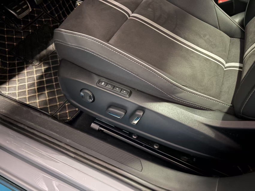 Volkswagen Golf 2023 #9 Volkswagen Golf 2023 car image #9