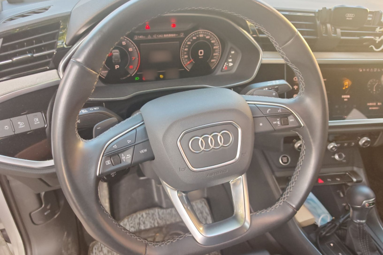 Audi Q3 2023 #12 Audi Q3 2023 car image #12