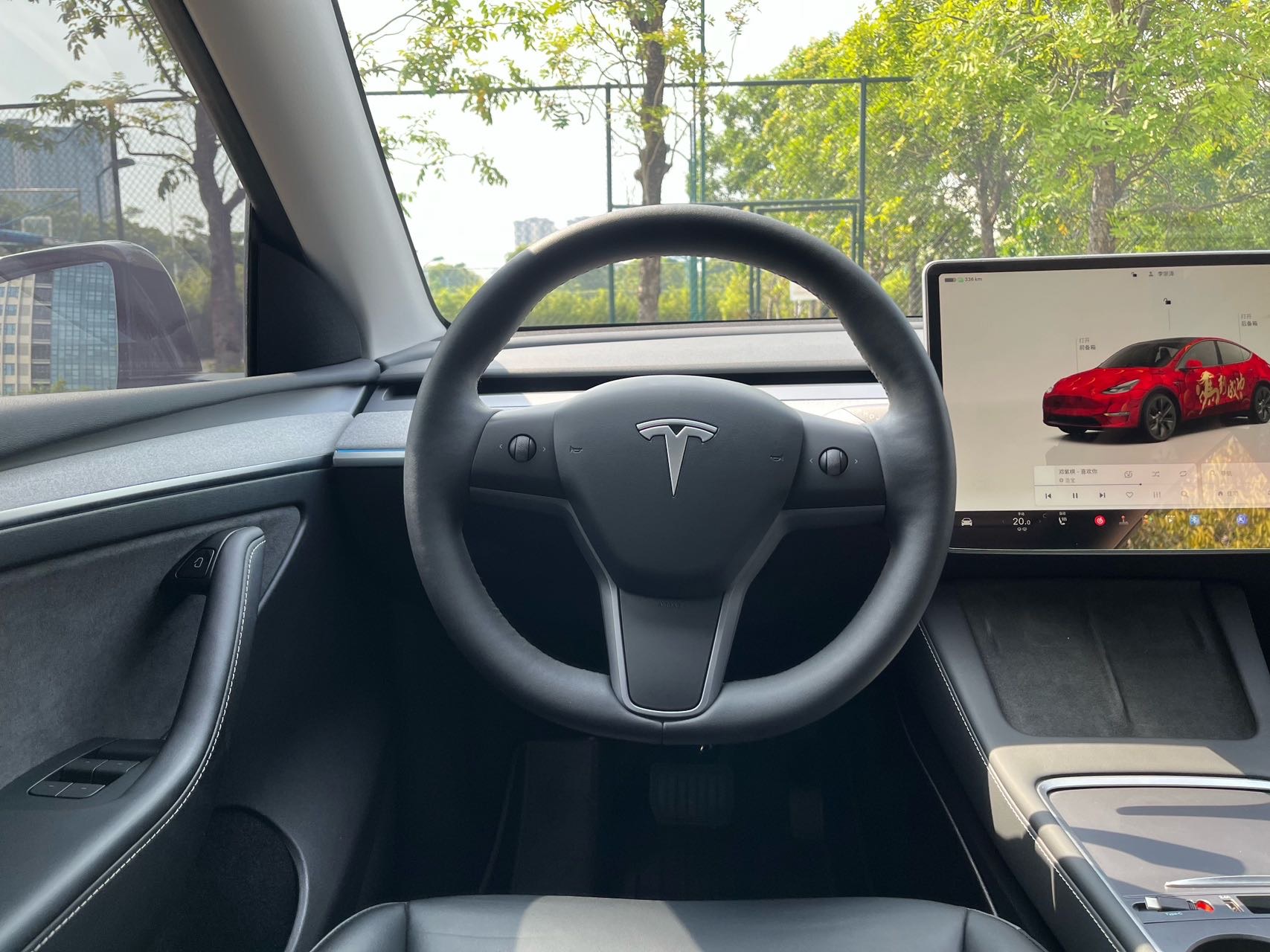 Tesla Model Y 2024 #5 Tesla Model Y 2024 car image #5