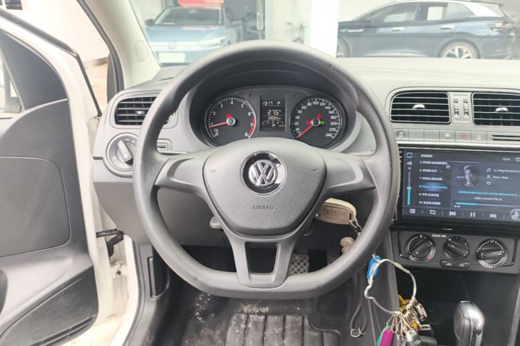 Volkswagen Polo 2018 #11 Volkswagen Polo 2018 car image #11
