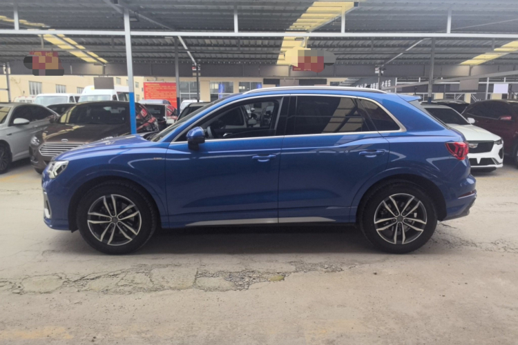 Audi Q3 2021 car image #7