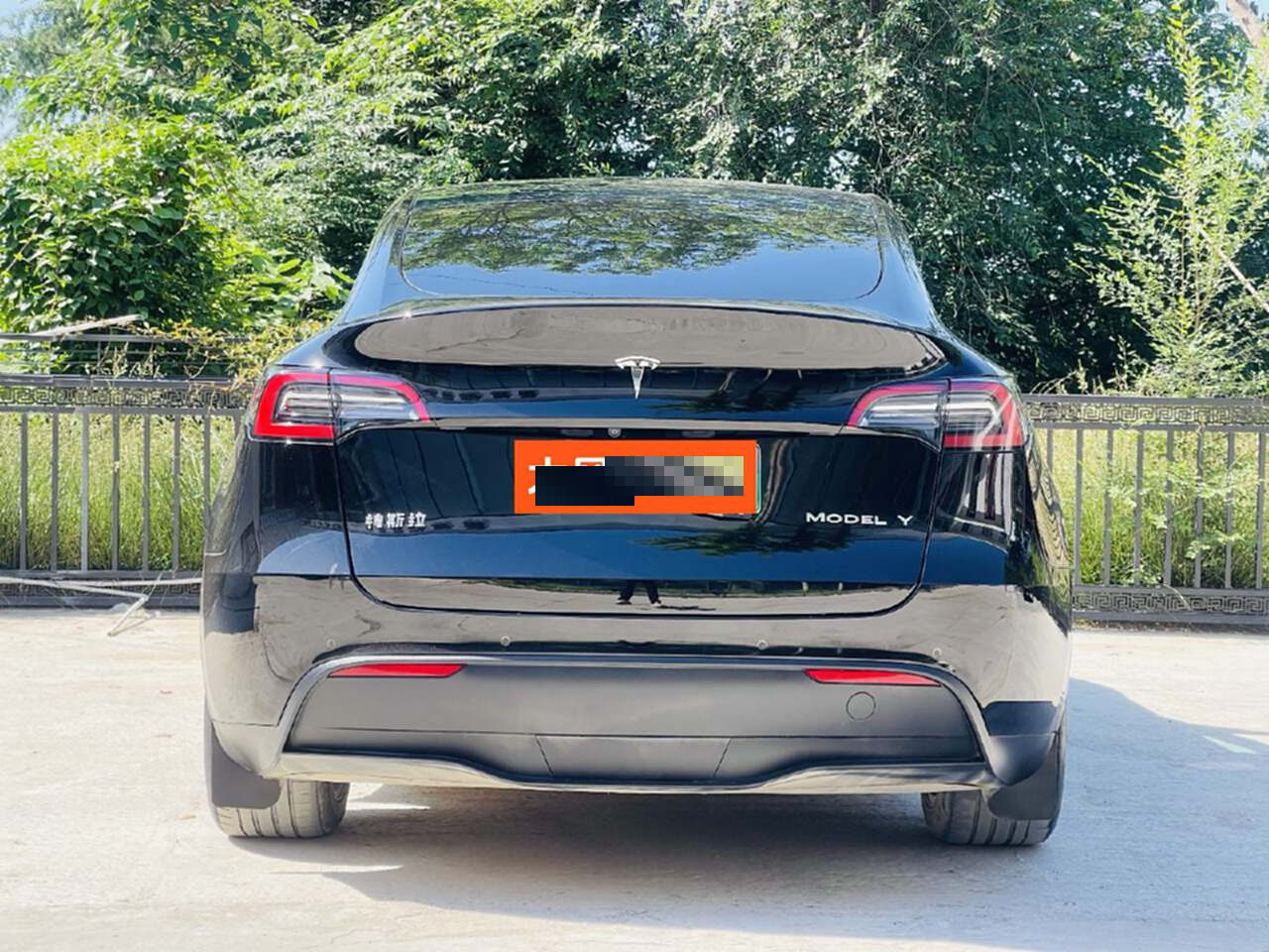 Tesla Model Y 2022 #7 Tesla Model Y 2022 car image #7