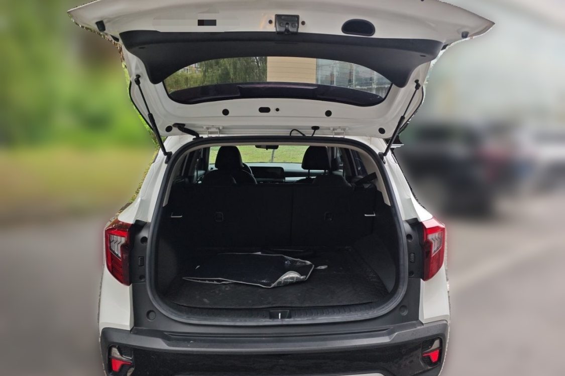 Kia Seltos 2023 صورة سيارة #8