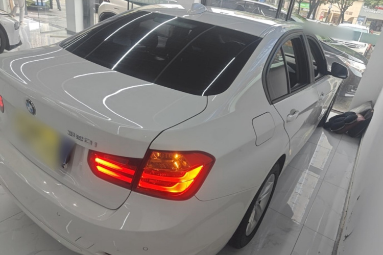 BMW 3 Series 2015 #5 BMW 3 Series 2015 car image #5
