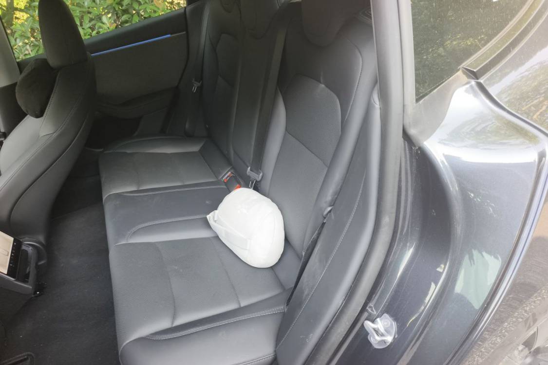 Tesla Model 3 2025 car image #21