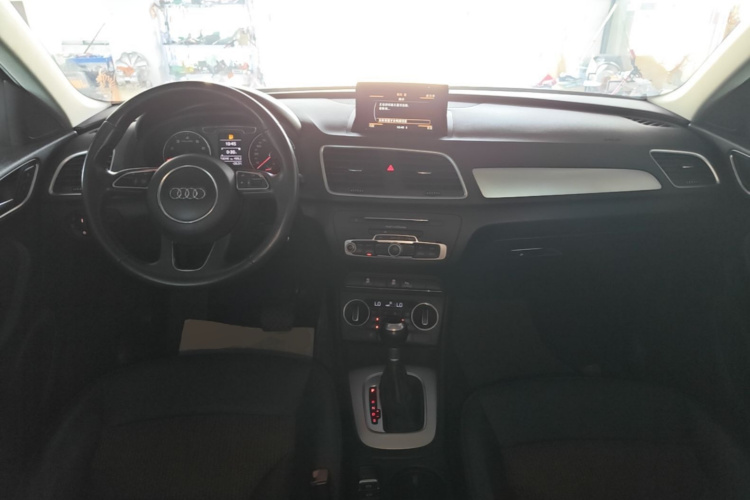 Audi Q3 2017 #10 Audi Q3 2017 car image #10