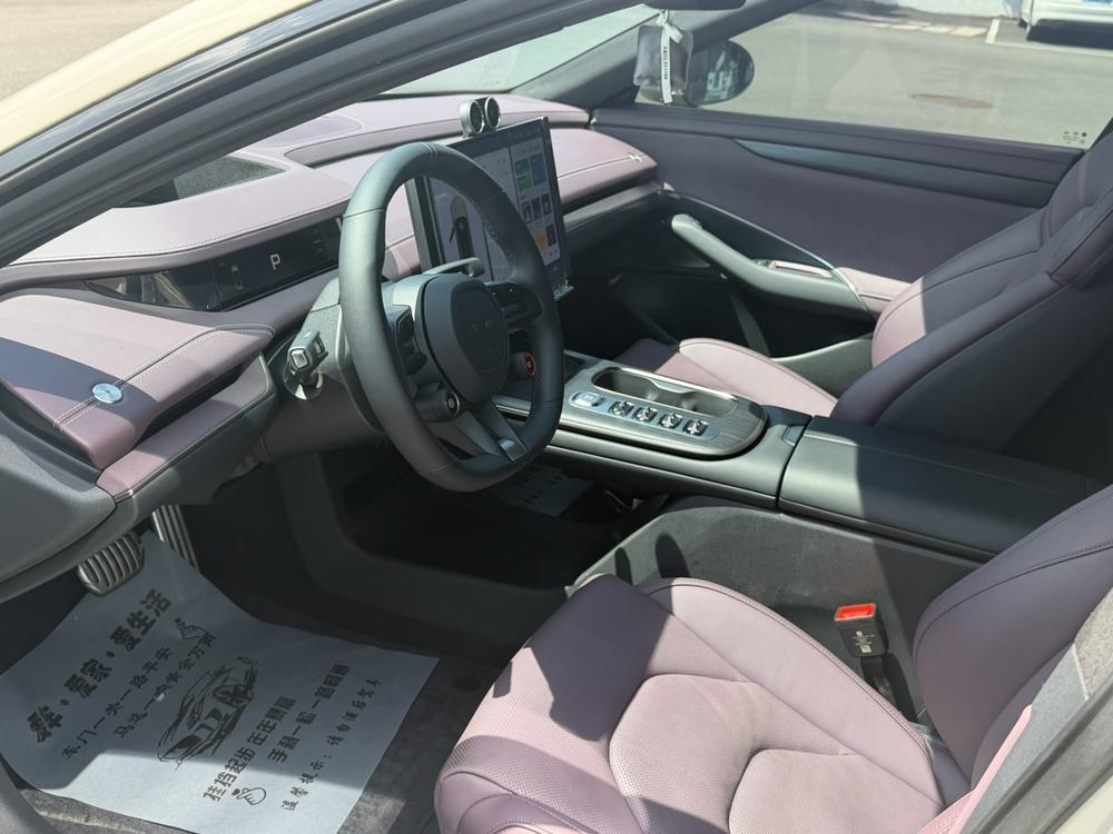 MI SU7 2024 car image #16