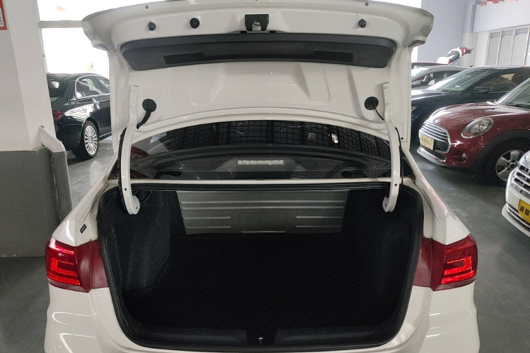 Volkswagen Santana 2019 #19 Volkswagen Santana 2019 car image #19