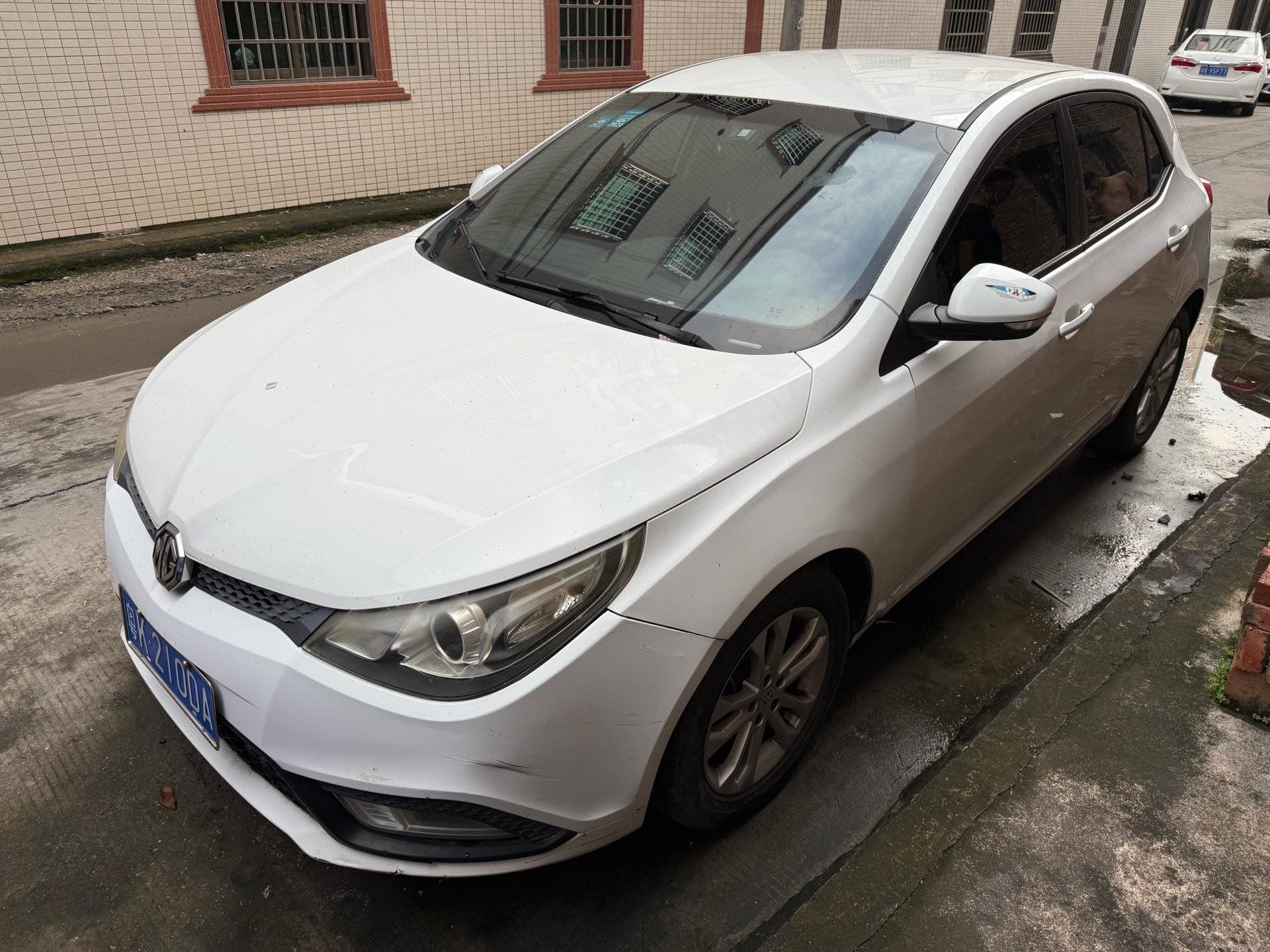 MG 5 2016 MG 5 2016 car image