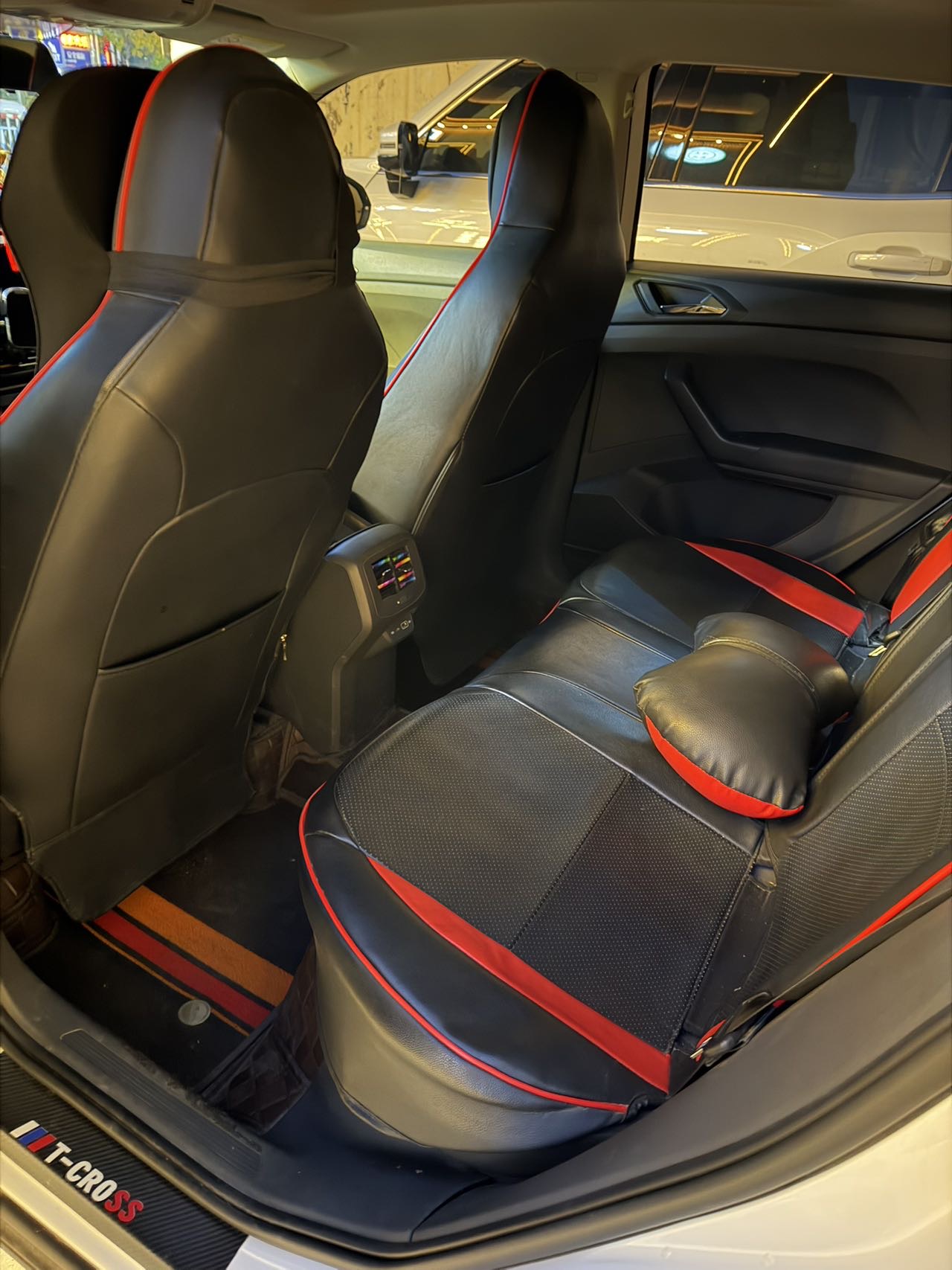 Volkswagen T-Cross 2021 #6 Volkswagen T-Cross 2021 car image #6