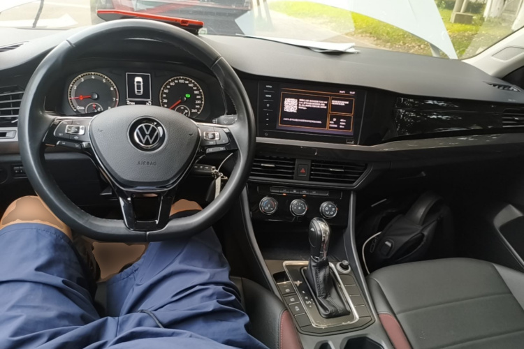 Volkswagen Bora 2021 car image #11