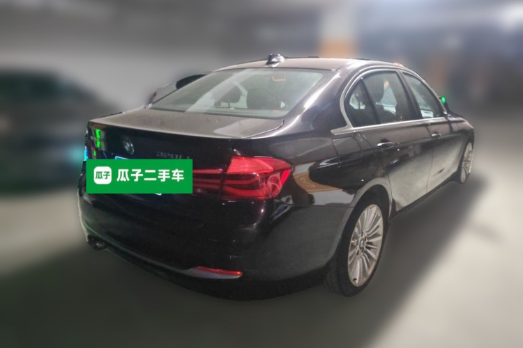 BMW 3 Series 2018 #7 BMW 3 Series 2018 car image #7