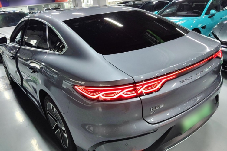 BYD Han 2023 car image #5