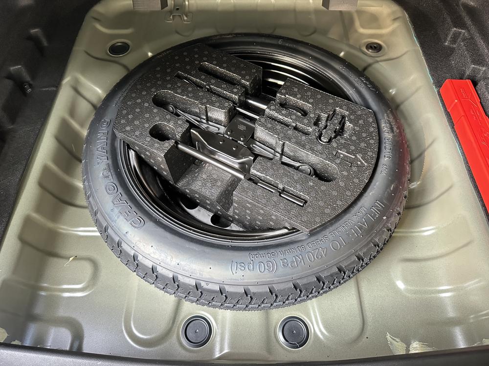 GEELY Emgrand 2025 car image #8