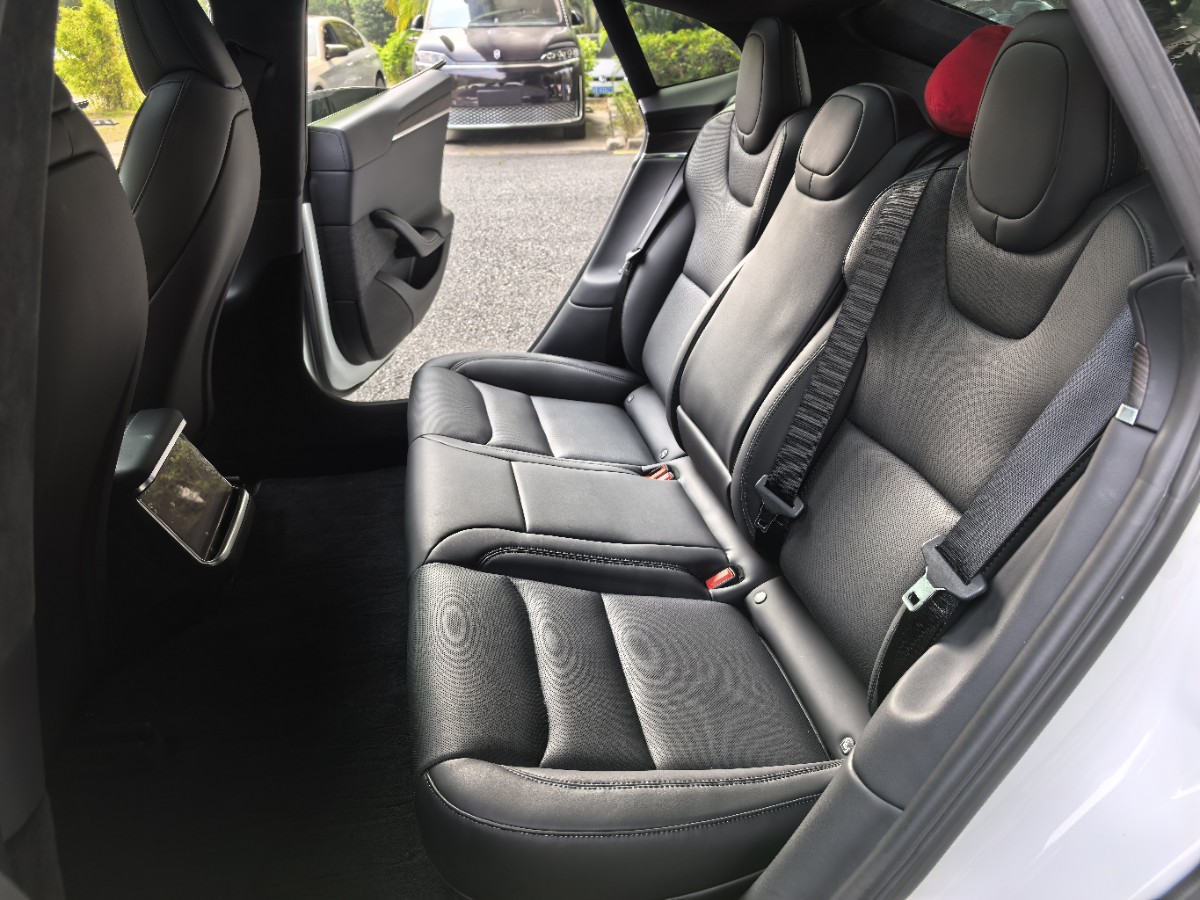 Tesla Model S 2023 car image #8